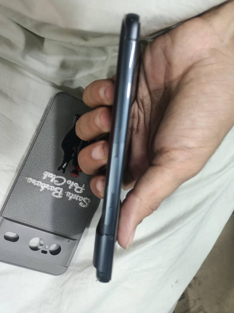Google Pixel 8 3