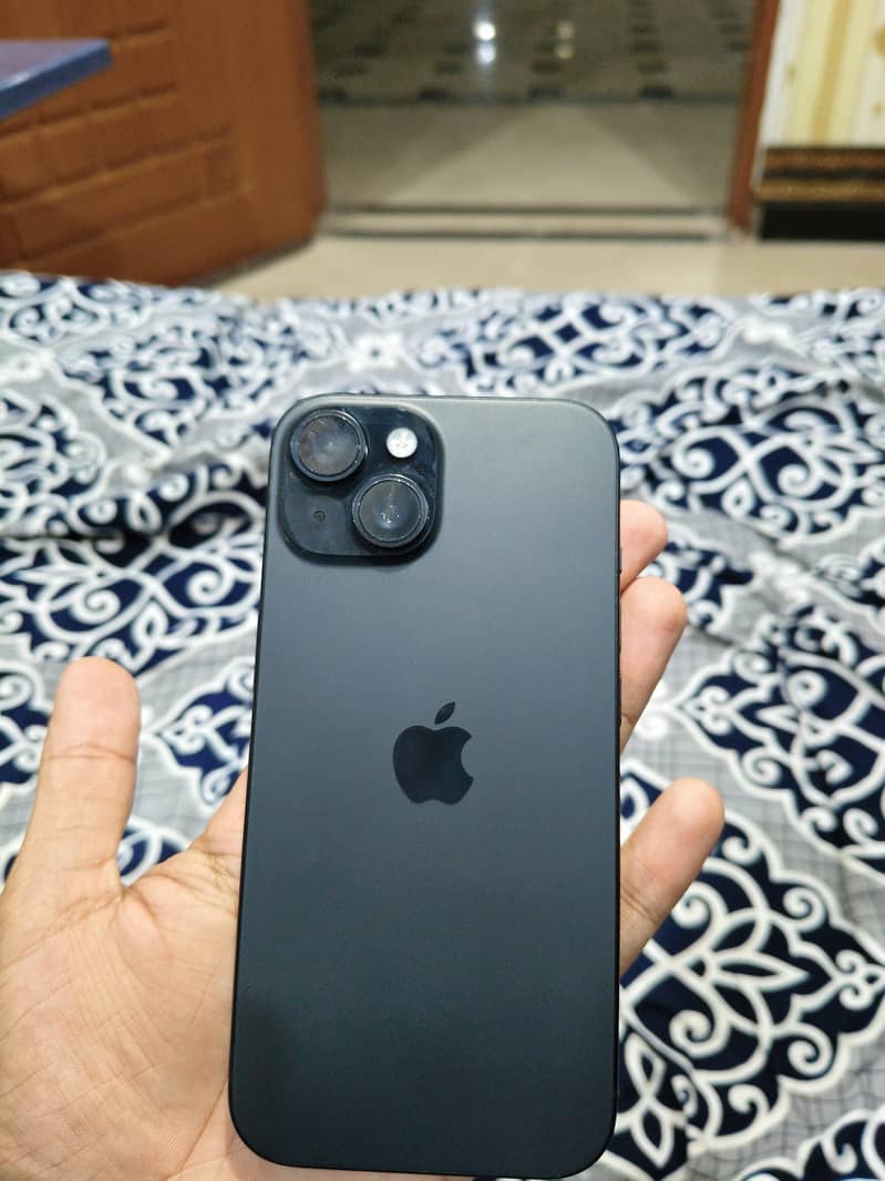 Apple iPhone 15 2