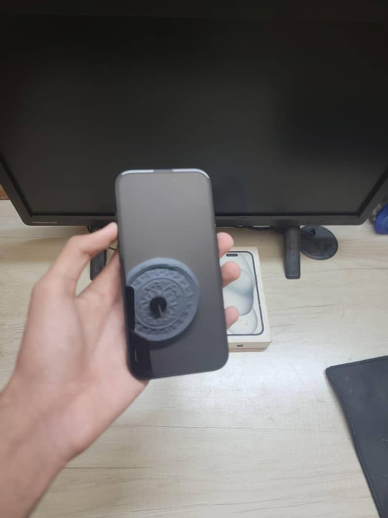 Apple iPhone 15 5