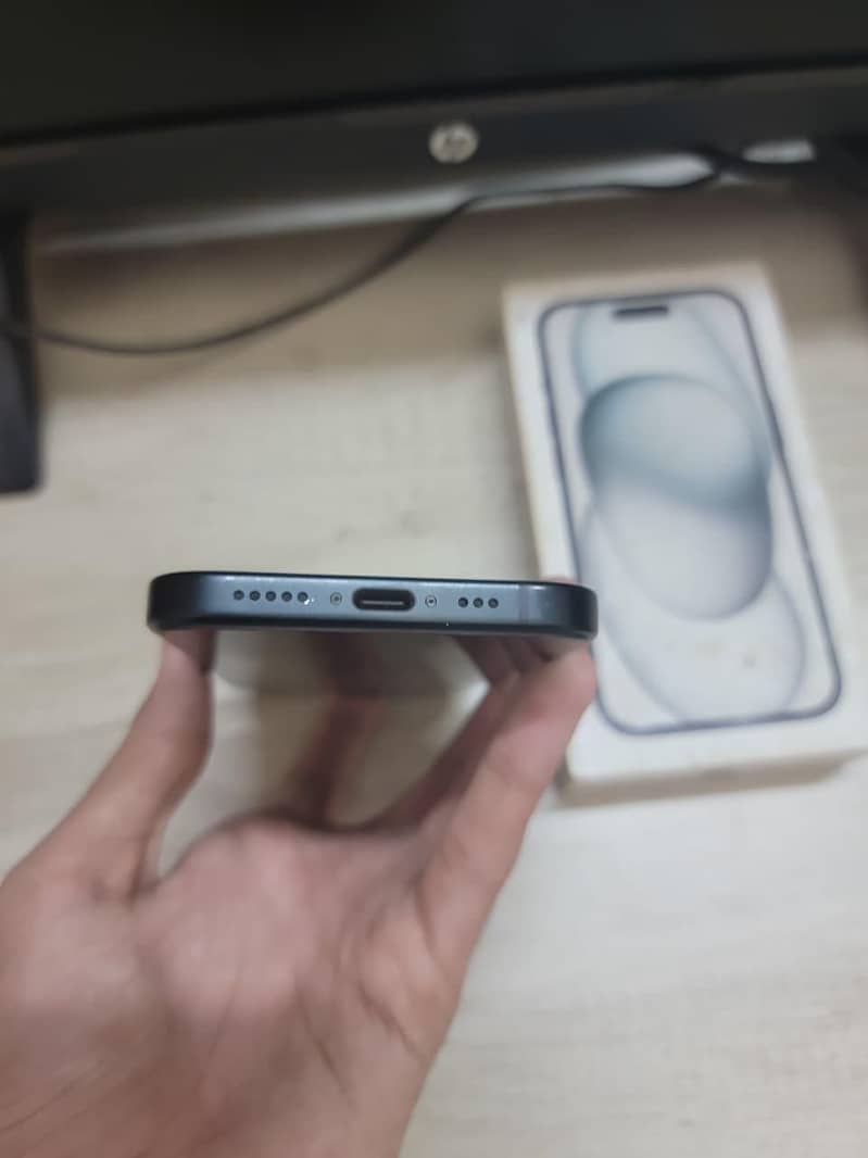 Apple iPhone 15 6