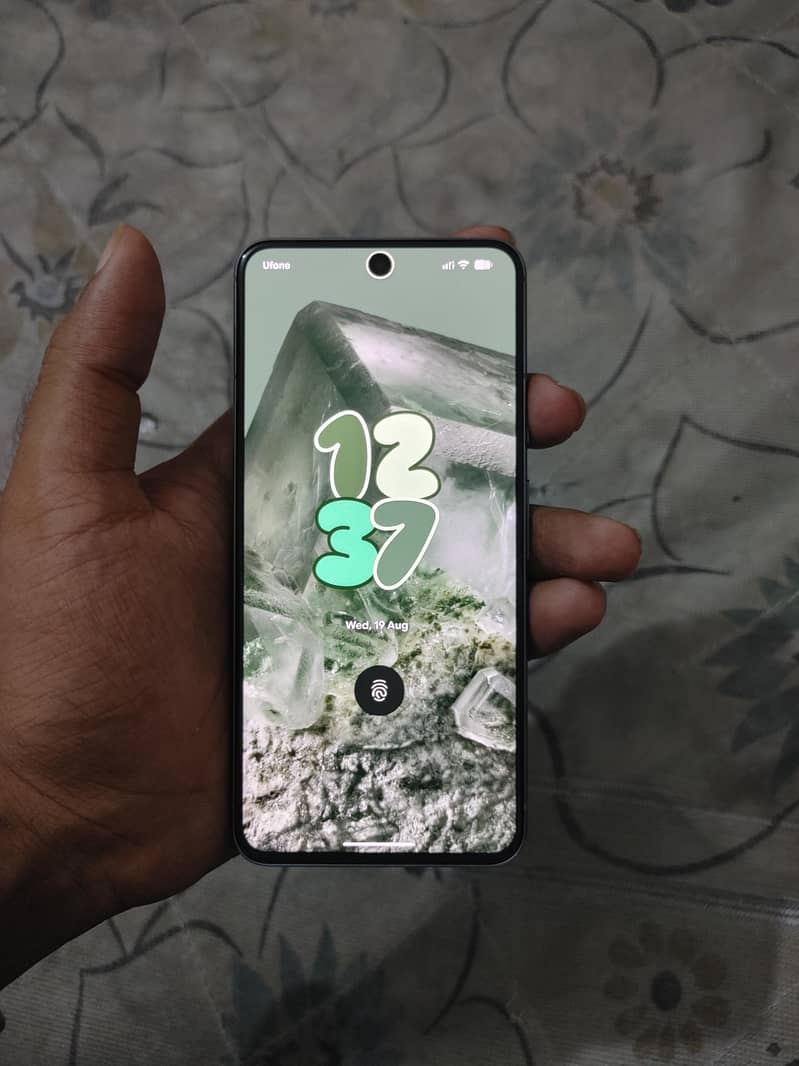 Google Pixel 8 5