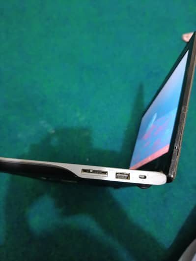 Acer Chromebook – Urgent Sale in Just 10k