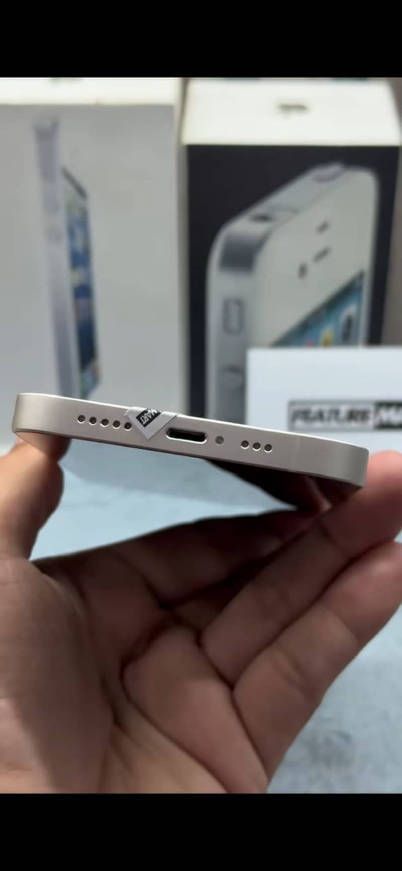 Apple iPhone 13 6