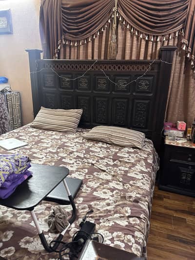 King size bed with dressing table