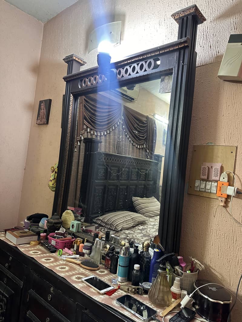 King size bed with dressing table 3
