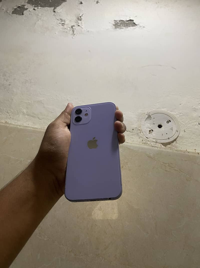 Apple iPhone 12 3