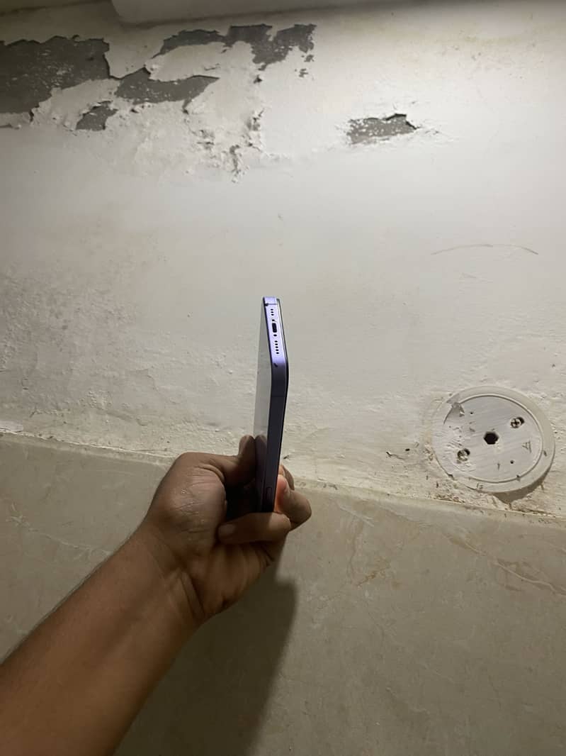 Apple iPhone 12 5