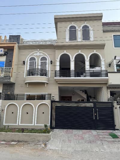 Premium 5 Marla Designer House With Elegant Interior
