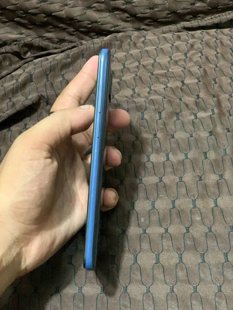 Redmi Note 9 3