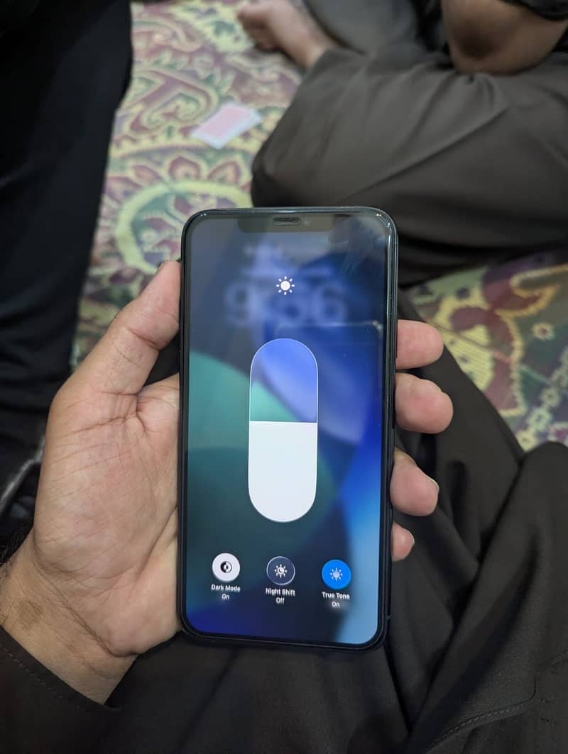 Apple iPhone 11 Pro Max 3