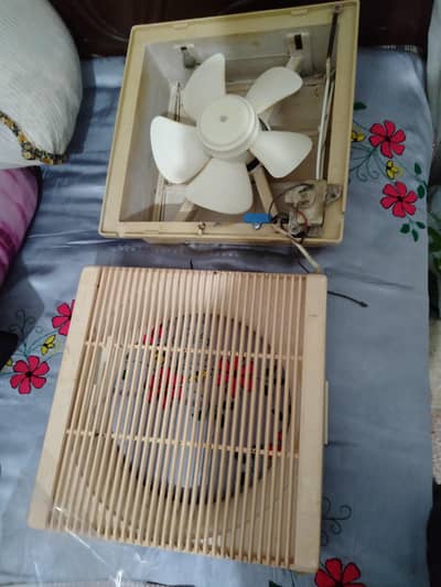 Exhaust Fan (2 pieces)