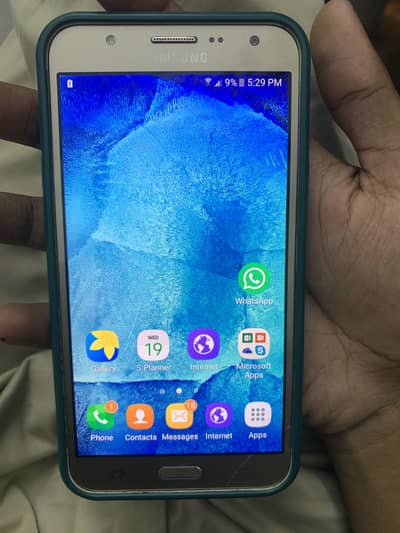 Samsung Mobile J7