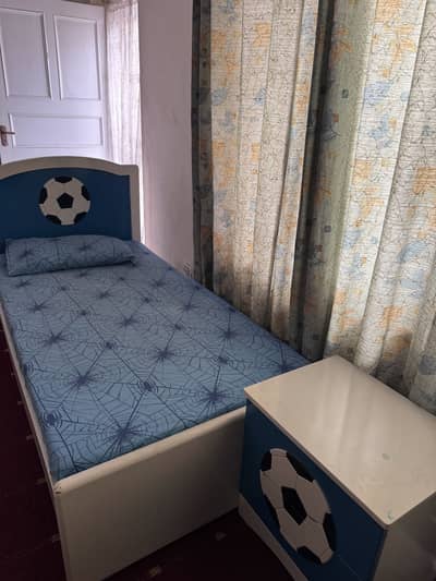 Single Bed with matress