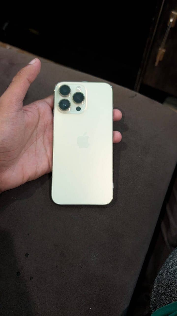 Apple iPhone 14 Pro Max 3