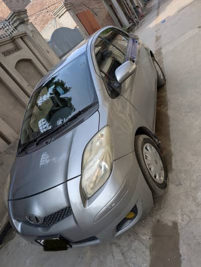 Toyota Vitz 2014