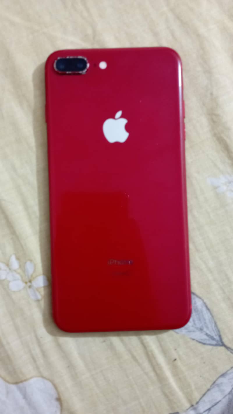 Apple iPhone 8 Plus 3