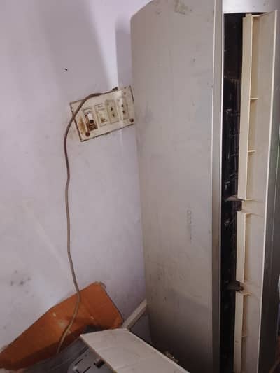1 ton ac apex 1.5 ton ac Kenwood scrap condition men hen