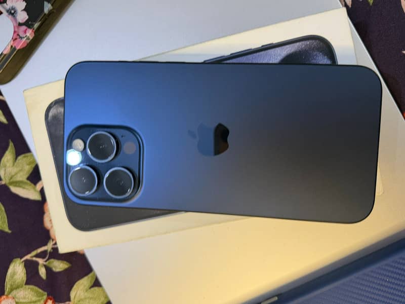 Apple iPhone 15 Pro Max 1