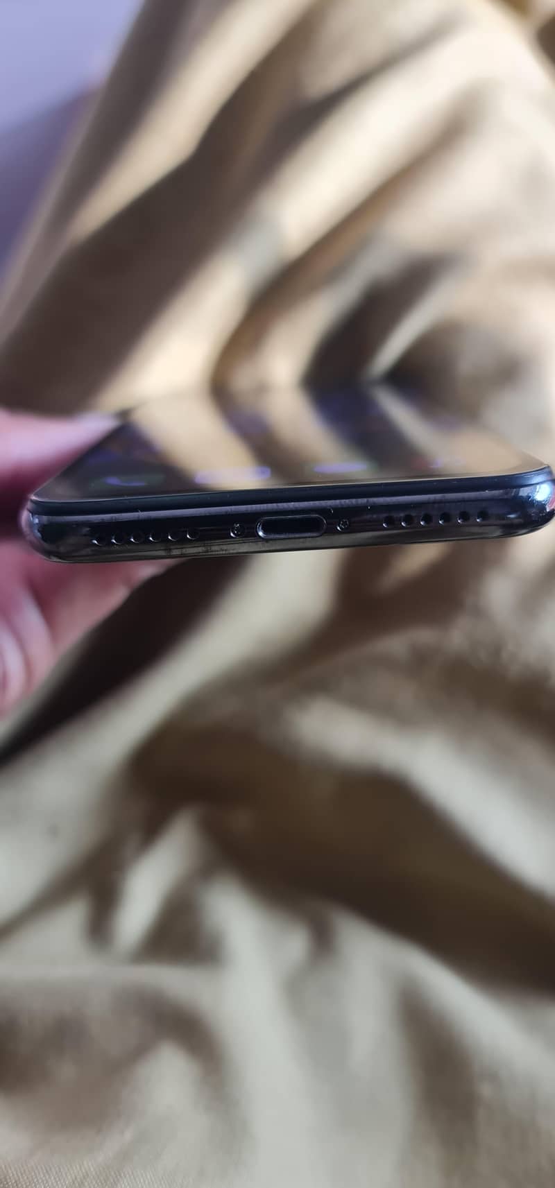 Apple iPhone X 3