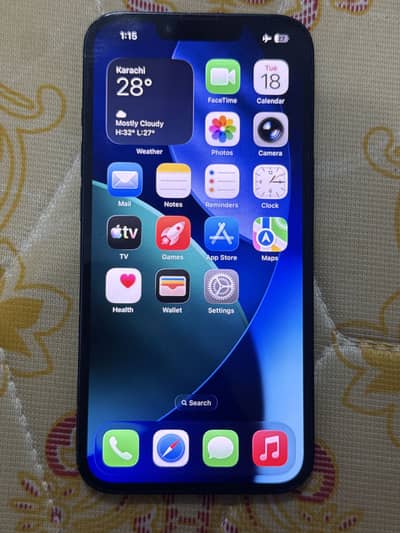 Apple iPhone 13
