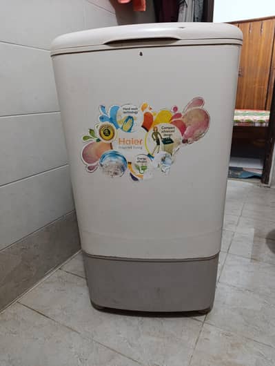 Haier Semi Automatic Washing Machine - 8 Kg - Powerful Motor