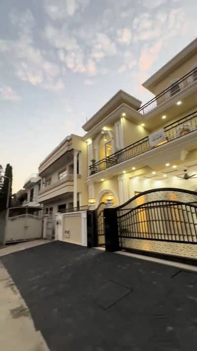 G-11-1 30/60 corner house brand new for sale top location  corner