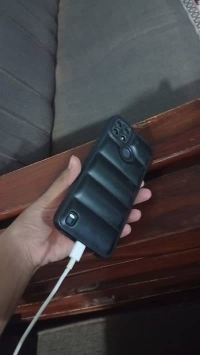 Realme C25