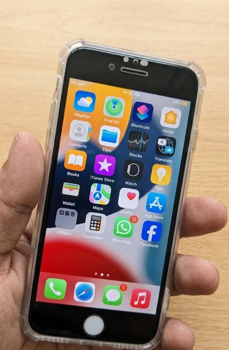Apple iPhone 7 1