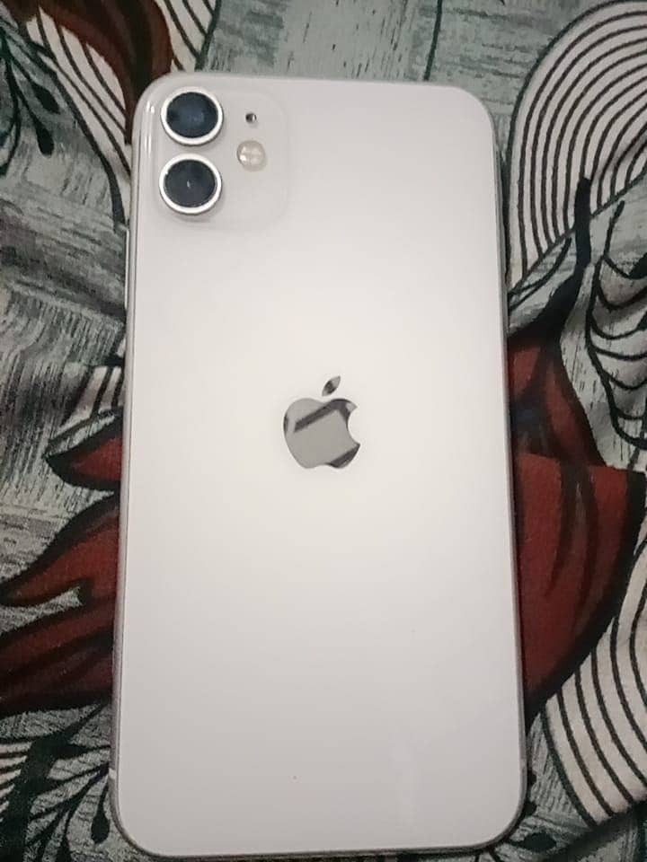 Apple iPhone 11 3