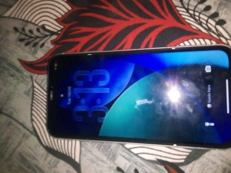 Apple iPhone 11 4