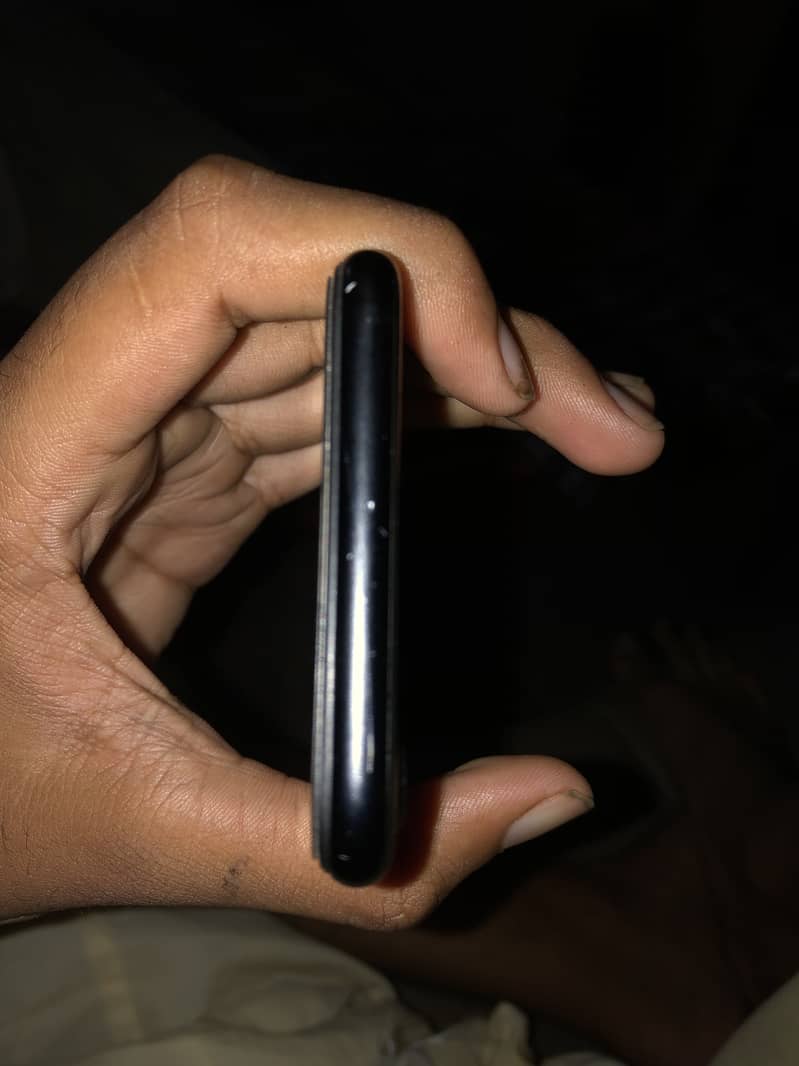 Apple iPhone 7 4