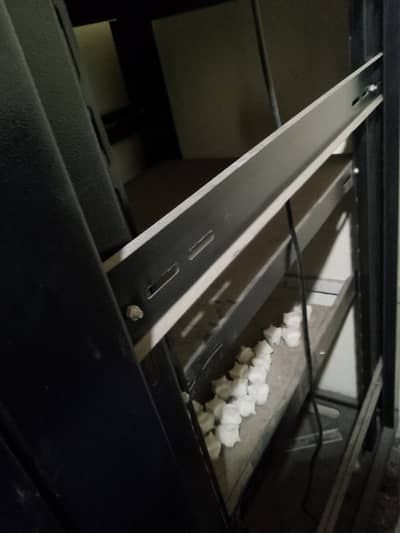 Server cabinet