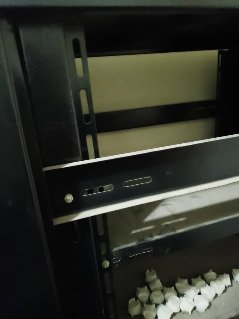 Server cabinet 2