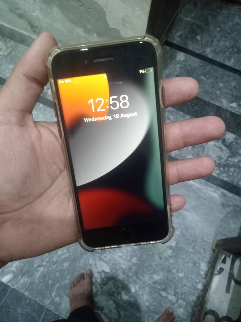 Apple iPhone 7 4