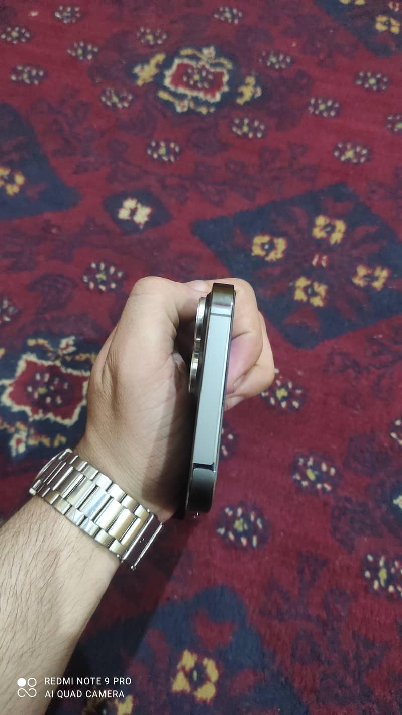 iPhone 13 Pro Max 4