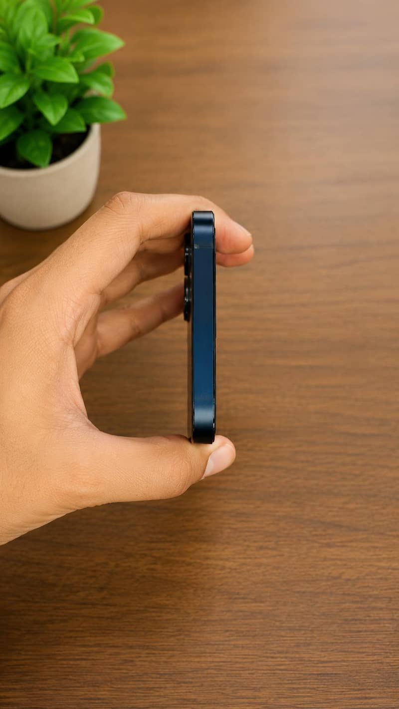 Apple iPhone 13 1