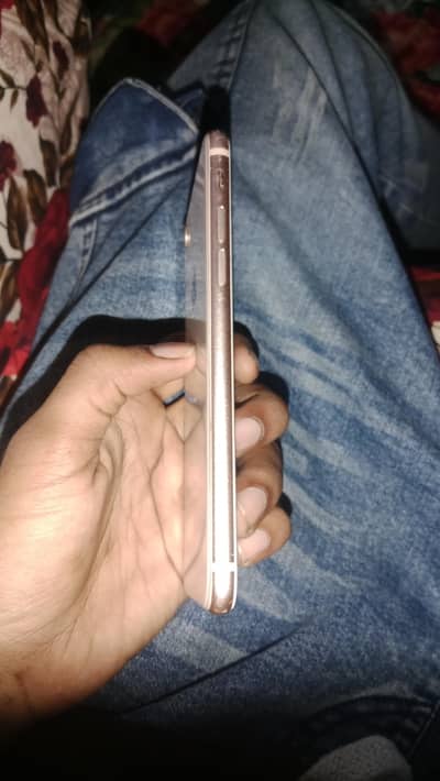 Apple iPhone 8