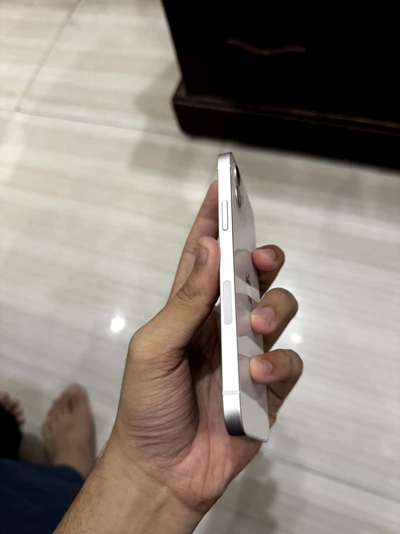 Apple iPhone 12 only cash 4