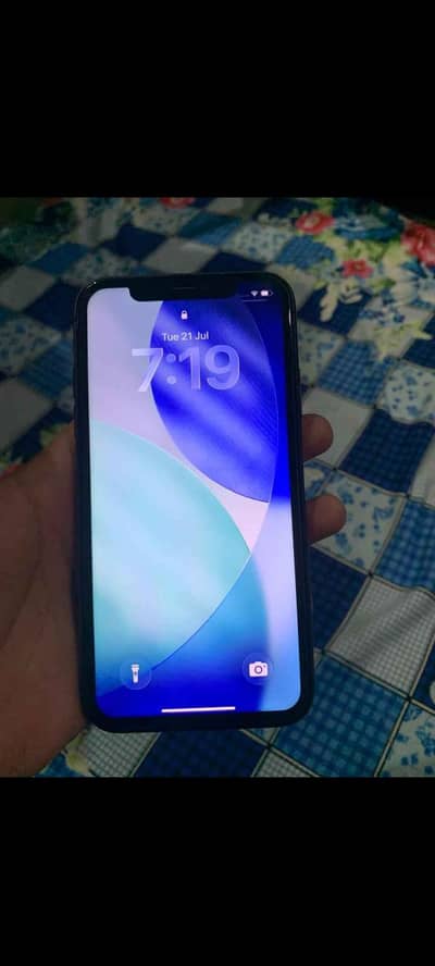 Apple iPhone 11