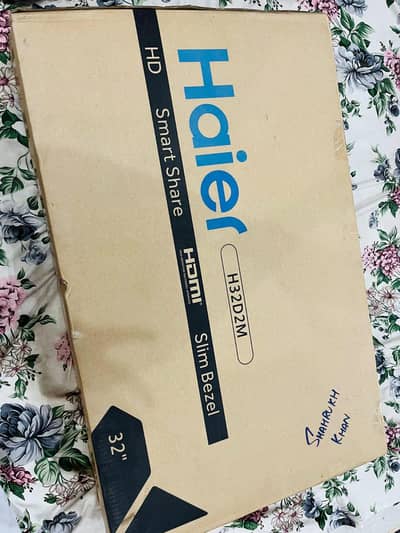 HAIER 32 INCH SMART LED NEW 10 BY 10