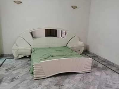 white deco full  bedset with mattress . . . in good condition