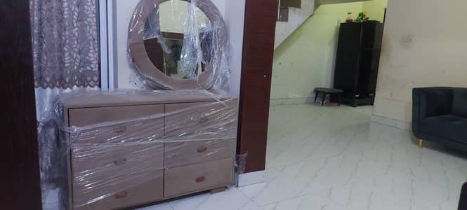 DRESSING WITH MIRROR BRAND NEW NEVER USED 03281010987