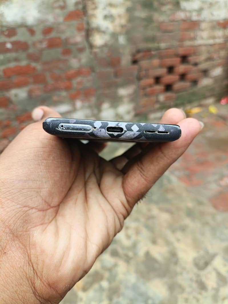 One Plus 8 5
