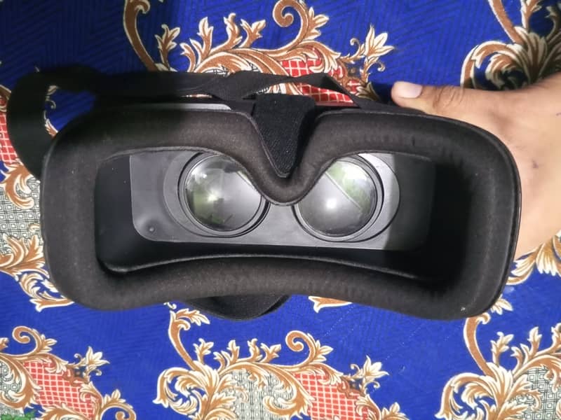 Virtual reality glasses 1
