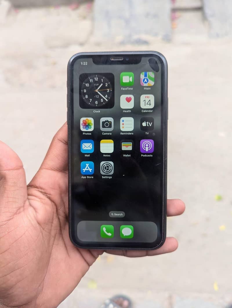 Apple iPhone XR 1