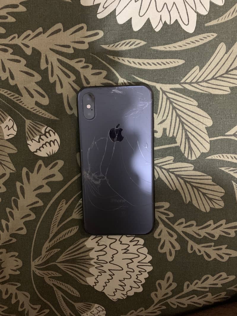 Apple iPhone X 4
