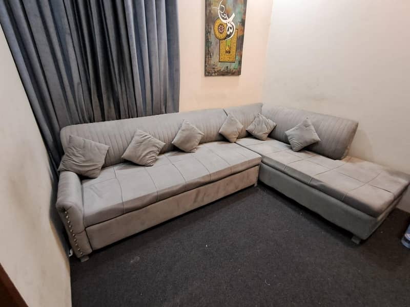 L shaped sofa combed 3