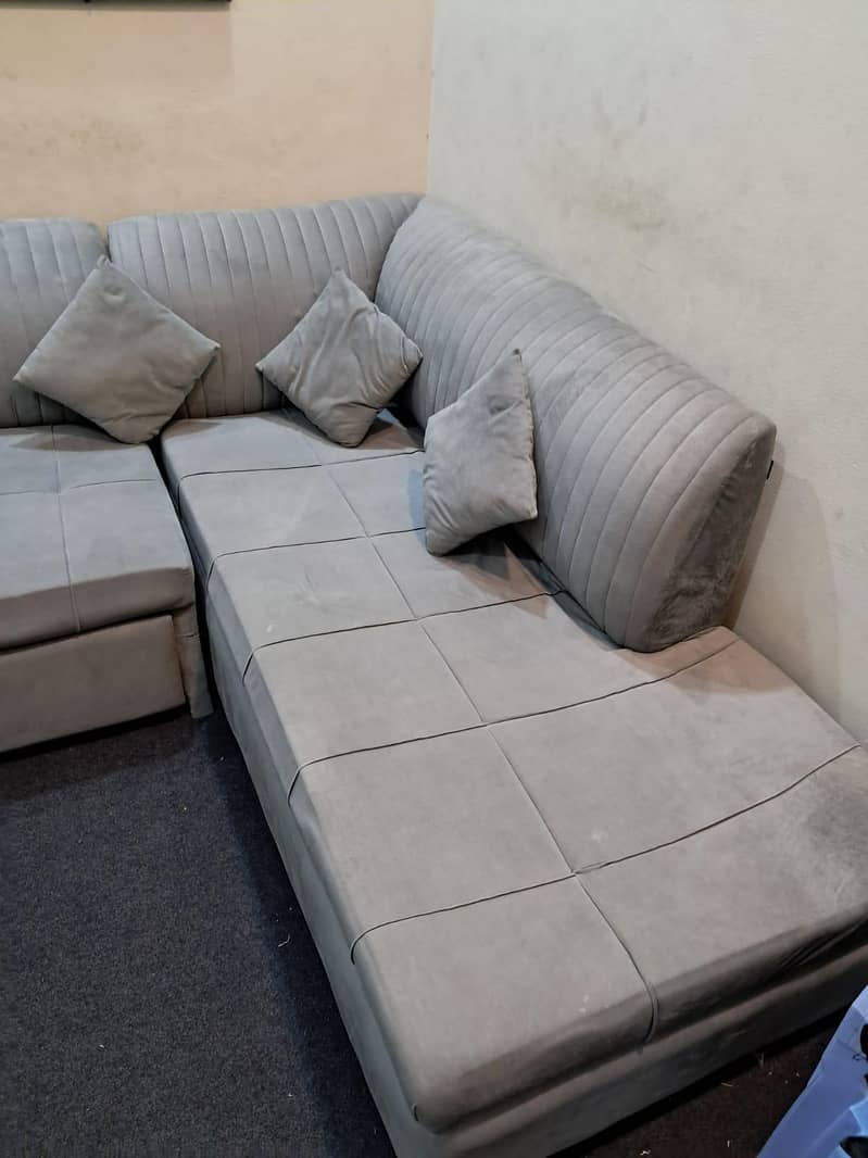 L shaped sofa combed 4