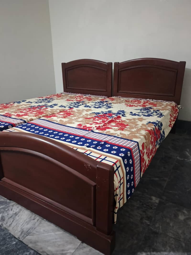 2 Single beds 3