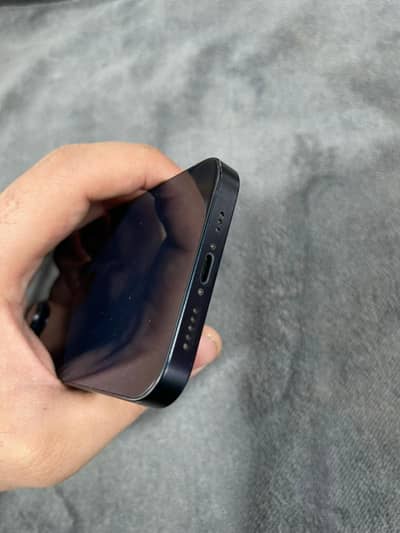 Apple iPhone 14